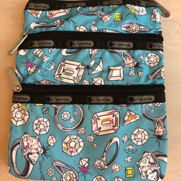 Lesportsac Handbags - New Lesportsac Blue Diamond Ring Crossbody Bag w/ Full Zipper Closure